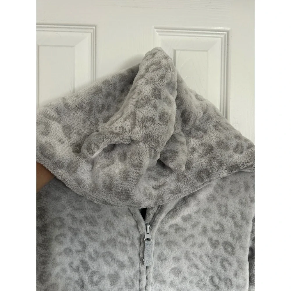 Cat & Jack Girls Grey Leopard Print Fleece Hooded One Piece Pajama Union Suit XL
